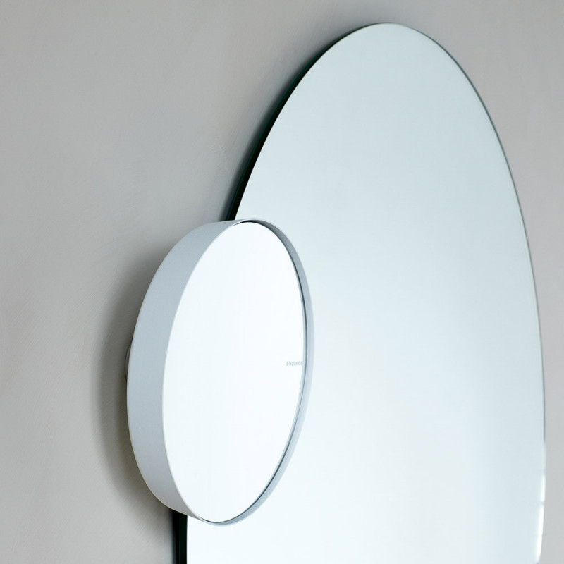 Oglindă de perete Brabantia MindSet Mineral 1005691, 5x mărire, Suport magnetic, Rezistent la coroziune, Acoperire minerală, Alb