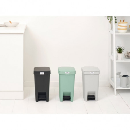Coș cu pedală Brabantia StepUp 1008476, 10 L, Materiale ecologice, Deschidere mare, Gri închis