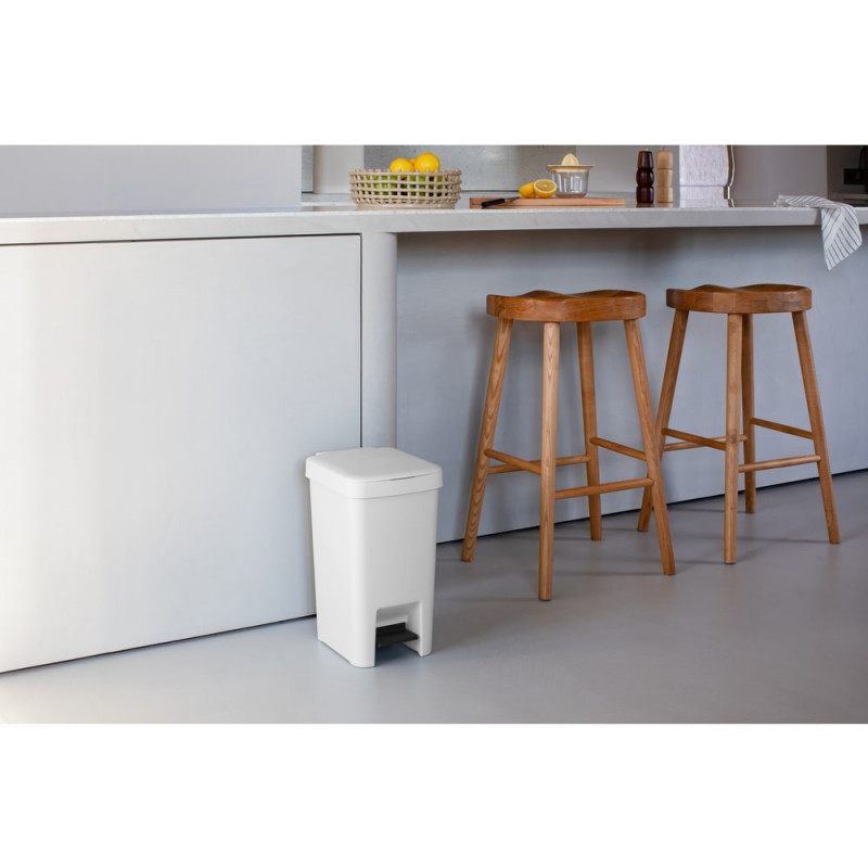 Coș cu pedală Brabantia StepUp 1008480, 16 L, Materiale ecologice, Deschidere mare, Gri deschis