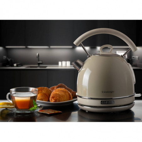 Ceainic electric Ariete VINTAGE 2877/03, 2000W, 1.7 L, Corp otel, Suprafata rece, Baza 360°, Bej