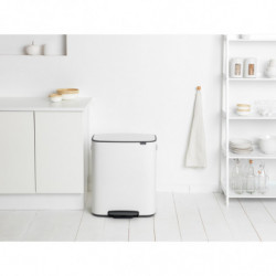 Coș de gunoi Brabantia Bo Pedal 1003182, 60 l, închidere ușoară, bază antiderapantă, alb