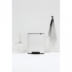 Coș de gunoi Brabantia Bo Pedal 1003182, 60 l, închidere ușoară, bază antiderapantă, alb