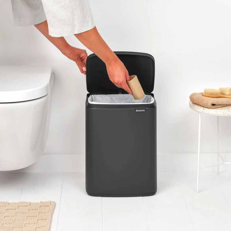 Cos de rufe Brabantia Bo Small 1006635, 12 L, Deschidere silentioasa si lina, Baza antiderapanta, Negru