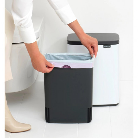 Cos de rufe Brabantia Bo Small 1006633, 12 L, Deschidere silentioasa si lina, Baza antiderapanta, Alb