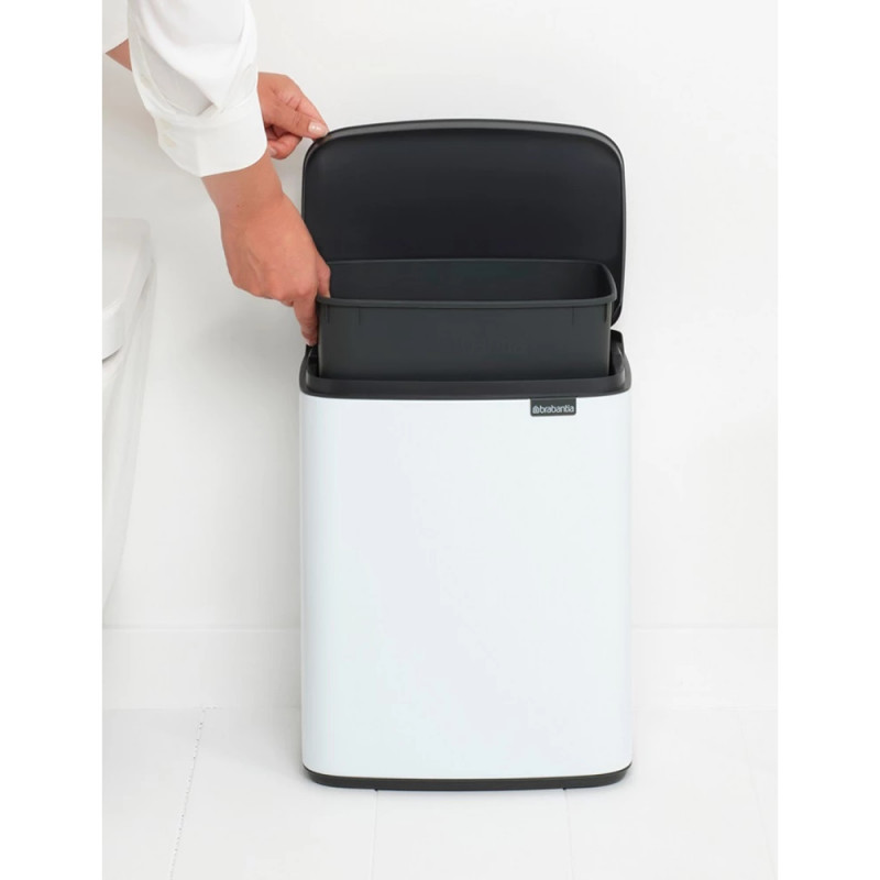 Cos de rufe Brabantia Bo Small 1006633, 12 L, Deschidere silentioasa si lina, Baza antiderapanta, Alb