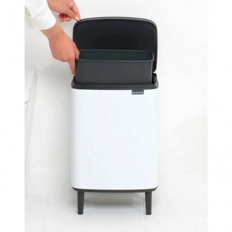 Cos de gunoi Brabantia Bo Small Hi 1006647, 12 L, Deschidere lina si silentioasa, Baza antiderapanta, Alb