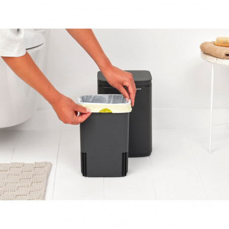 Cos de gunoi Brabantia Bo Small 1008866, 4 L, Deschidere lina si silentioasa, Baza antiderapanta, Acoperire minerala, Gri inchis
