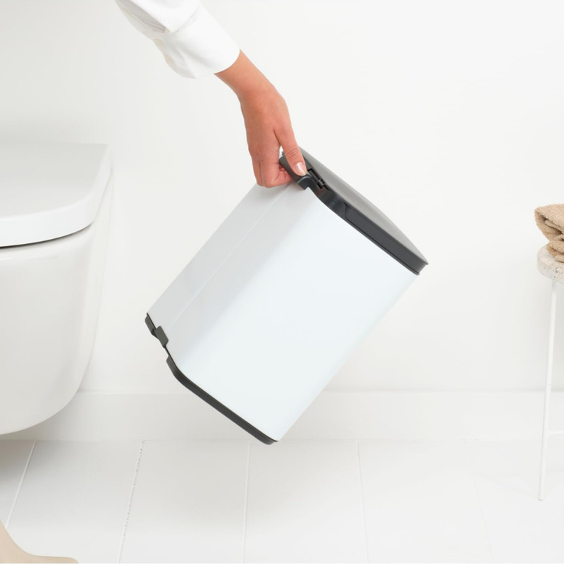 Cos de gunoi Brabantia Bo Small 1006627, 7 L, Deschidere lina si silentioasa, Baza antiderapanta, Alb