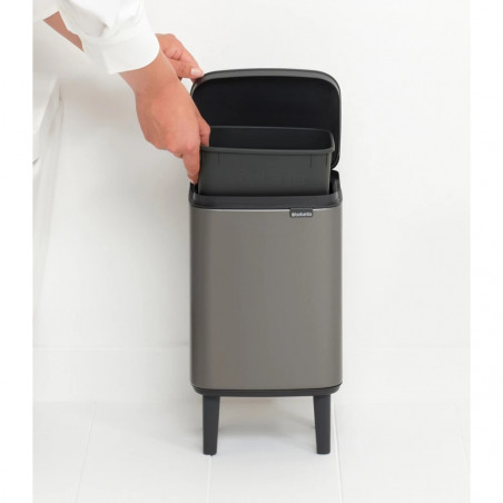 Cos de gunoi Brabantia Bo Small Hi 1006640, 4 L, Ridicat, Deschidere lina si silentioasa, Baza antiderapanta, Gri