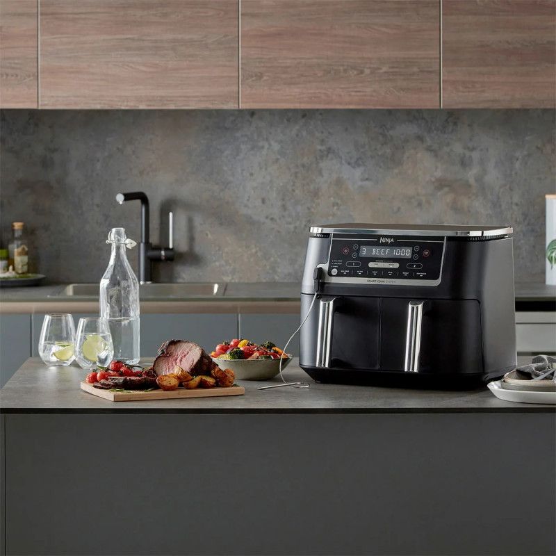 Friteuza dubla cu aer cald Ninja AF451EU, 2470W, 9.5L, 6 programe, Zone independente, Sincronizare, Negru