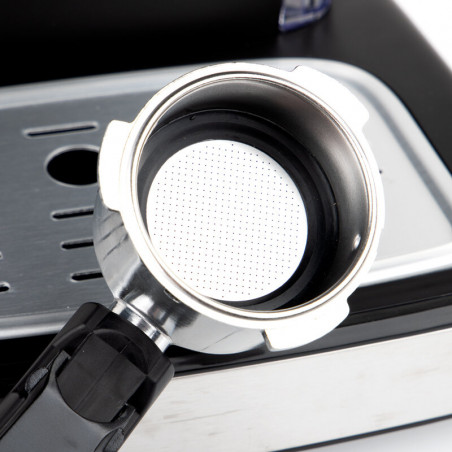 Espressoare Crown CEM-1525, 850W, 15 bar, 1.2 l, Încălzire cești, Abur, Rezervor mobil, Disc cremă, Negru