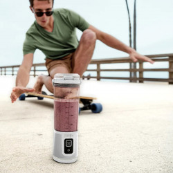 Blender portabil Ninja Blast BC151EUWH, 7.4W, 530 ml, Lama din otel cu 6 lame, Zdrobire gheata, Până la 10 cicluri, Fara BPA, USB-C, Alb