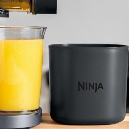 Ninja Cold Press Juicer JC151EU, 150W, 700 ml, Presă la rece, 2 filtre, fără BPA, viteză inversă, negru/gri