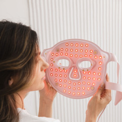 Mască de față pentru fototerapie Beautifly Aura Glam, 220 lumini LED, regenerare de colagen și efect anti-îmbătrânire, 3 intensități, răcire, USB-C, roz