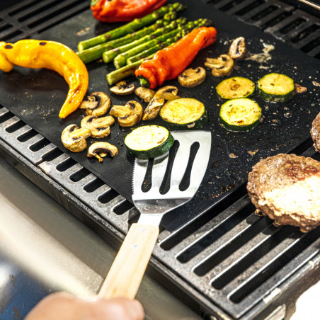 Set 3 ustensile BBQ Kinghoff KH 1918, Spatula, Spatula, Furculita, Manere din lemn, Orificiu pentru agatat, Inox / Maro
