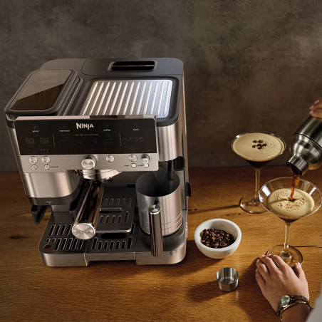 Espressor automat 3in1 Ninja Luxe Café Premier ES601, 1650W, 15 bar, 2 L, Barista Assist, Spumare fara contact, Rasnita incorporata, 4 moduri, 3 setari temperatura, Inox/Negru