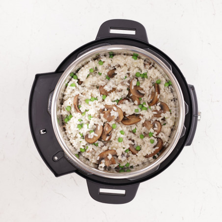 Instant Pot Duo Plus Whisper Quiet 112307901, 1000 W, 5.7 L, 9 programe, Start întârziat, Afișaj LCD, Negru