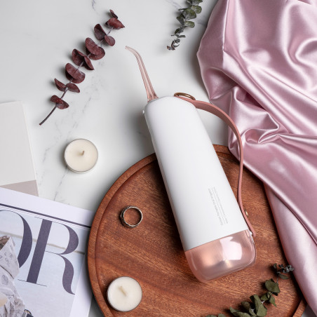 Irigator dentar Oclean W10, 5 moduri, 2 duze, 200 ml, 1400 impulsuri pe minut, IPX7, USB-C, roz