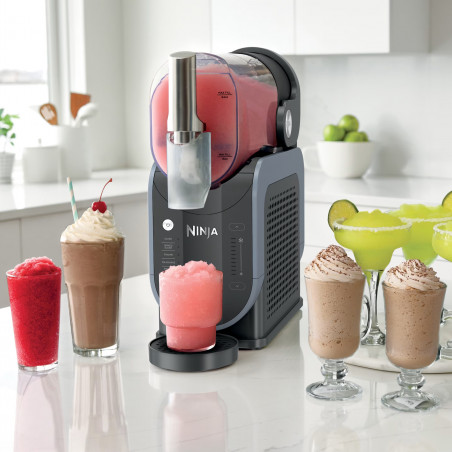 Aparat bauturi racoritoare cu gheata Ninja Slushi FS301EU, 200W, 5 moduri, Capacitate 1.9L, RapidChill, Whisperchill, Negru