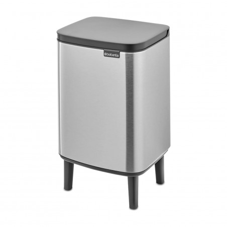 Cos de gunoi Brabantia Bo Small Hi 1006646, 7 L, Deschidere lina si silentioasa, Baza antiderapanta, Rezistent la amprente, Inox mat