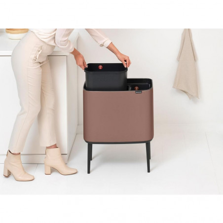 Coș Brabantia Bo Touch 1008856, 11+23 l, Deschidere lină și silențioasă, Deschidere mare, Finisaj satinat, Maro