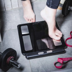 Klausberg KB 7856, Până la 180 kg, Bluetooth, Android/iOS, Ecran LCD, 14 valori corporale, Negru