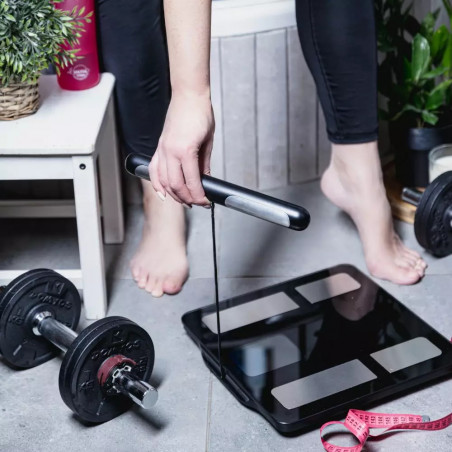 Klausberg KB 7856, Până la 180 kg, Bluetooth, Android/iOS, Ecran LCD, 14 valori corporale, Negru