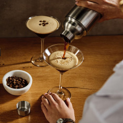 Espressor automat Ninja Luxe Café Pro TES701EU 3 în 1, 1650W, 15 bar, Boabe de cafea 250 g, 2 l, Barista Assist, 5 setări pentru spuma, 9 tipuri de espresso, Inox