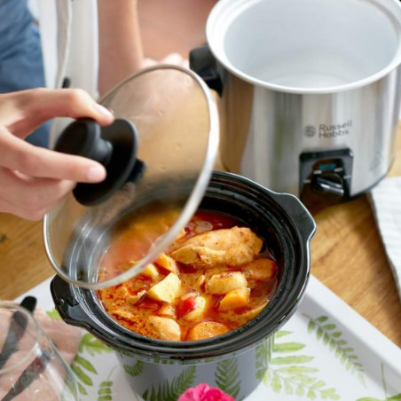 Russell Hobbs Compact Home Slow Cooker 25570-56, 145W, 2L, 3 setări de temperatură, vase ceramice, fără BPA și PFAS, negru/inox