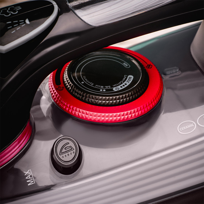 Fier de calcat Voltz V51050D, 2600W, 300 ml, Auto-curatare, Acoperire ceramica, Auto-curatare, Negru