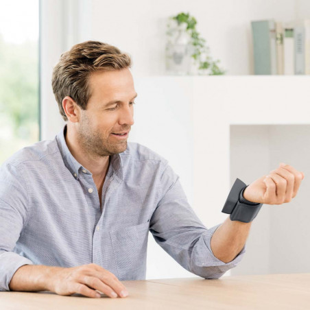 Monitor de tensiune arteriala Beurer BC 27, Incheietura 14-19,5 cm, Indicator de risc, Aritmie, Memorie, LCD, Data si ora, Gri