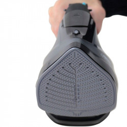 Fier de calcat fara fir Esperanza EHI010, 2600W, Placa ceramica, 300 ml, Uscat + abur, Autocurstare, Calcare verticala, Negru