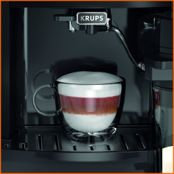 Espressor automat Krups Arabica Latte EA819E10, 1450W, 15 bar, 1.7 l, LCD, 5 programe, 3 functii, 3 setari de temperatura si aroma, Milk Comfort / One Touch Cappuccino, Negru