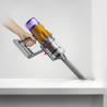 Aspirator vertical Dyson V12 Slim Detect Absolute 448884-01, 150AW, 340 ml, 60 min autonomie, 3 moduri, Afișare date în timp real, Senzor de praf, Iluminat, Nichel/galben