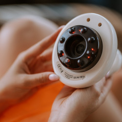 Aparat de masaj Beautifly B-Modello BODY, 24W, 6 niveluri de terapie termică, Lumină roșie 50°C, Detoxifiere limfatică, Masaj dermatologic, Fără fir, Alb