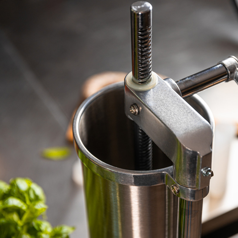 Mașină de umplut cârnați Klausberg KB 7927, 5 Kg, Manuală, 14-35mm, 6 pâlnii, Inox