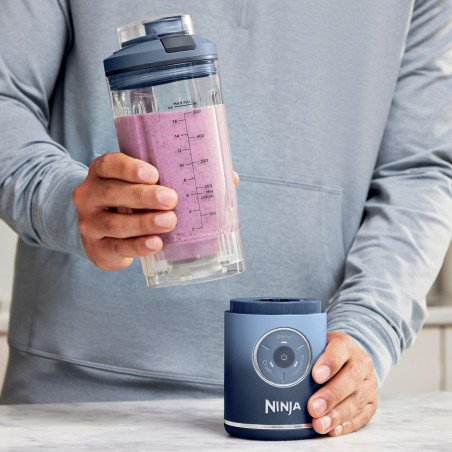 Blender portabil Ninja Blast Max BC251EUNV, 14,4 W, 11,1 V, 570 ml, 19 000 rpm, zdrobire gheață, până la 25 de cicluri, fără BPA, albastru