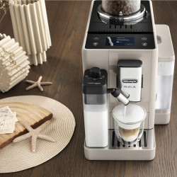 Espressor automat DeLonghi Rivelia Sand Beige EXAM440.55.BG, 1450W, 19 bar, 1.4l, Touchscreen TFT, Twin Shot, Boabe de cafea, LatteCrema Hot, 17 bauturi, Bej
