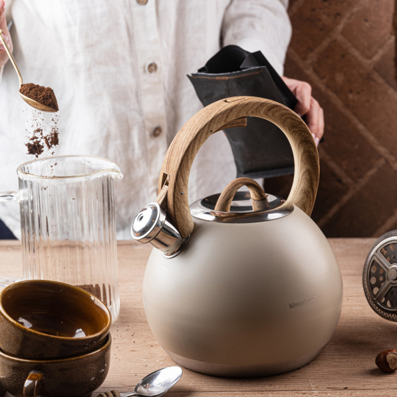 Fierbător fluierător Klausberg KB 7956, 3l, Mâner termoizolat, Fund multistrat, Inducție, Bej