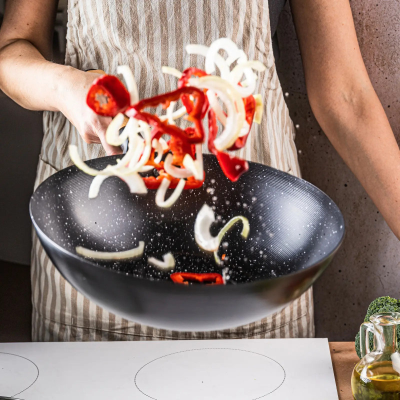 Kinghoff KH 1984 wok, 30 cm, Capac din sticlă cu gaură pentru abur, Finisaj marmură, Inducție, Negru