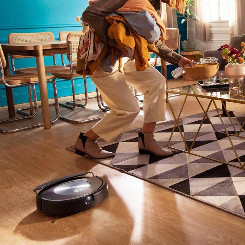 Aspirator robot iRobot Roomba Combo J7, 33W, Wi-Fi, 1700 Pa, 276 ml, Autonomie 75 min, Control vocal, Negru