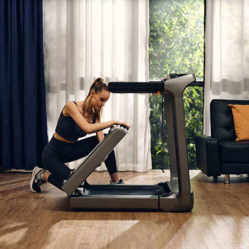 Banda de alergare Xiaomi KingSmith WalkingPad X218, 1400W, 1.75 hp, Până la 136 kg, 1/18 km/h, Touch Control, Calorii, Ritmul cardiac, iOS, Android, NFC, OLED, Pliabil, Negru / Gri