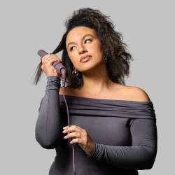 Placă de îndreptat părul Remington S8930 AIRvive™, 61 W, 5 setări până la 230 °C, acoperire ceramică, aer ionic, afișaj LCD, violet/auriu