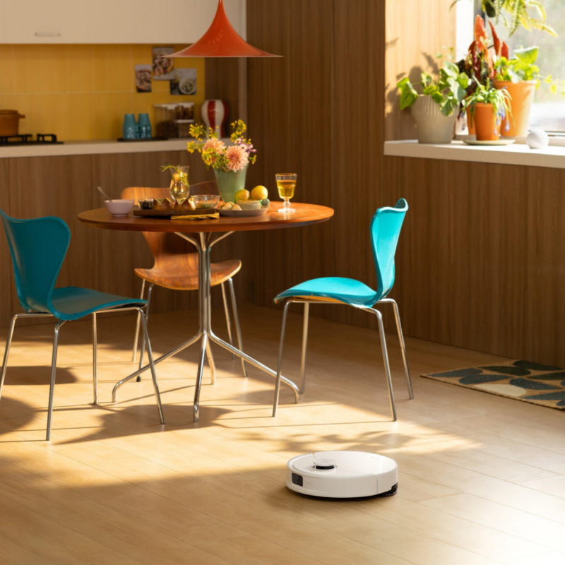 Aspirator robot Roborock Q10 PF+, 10.000 Pa, 150 min, 0,35 L, Wi-Fi, Uscat/umed, Ridicare automata a mopului, LiDAR 360°, Cartografiere 3D, Control vocal, Alb