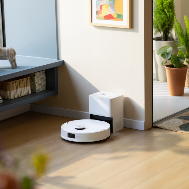 Aspirator robot Roborock Q10 PF+, 10.000 Pa, 150 min, 0,35 L, Wi-Fi, Uscat/umed, Ridicare automata a mopului, LiDAR 360°, Cartografiere 3D, Control vocal, Alb