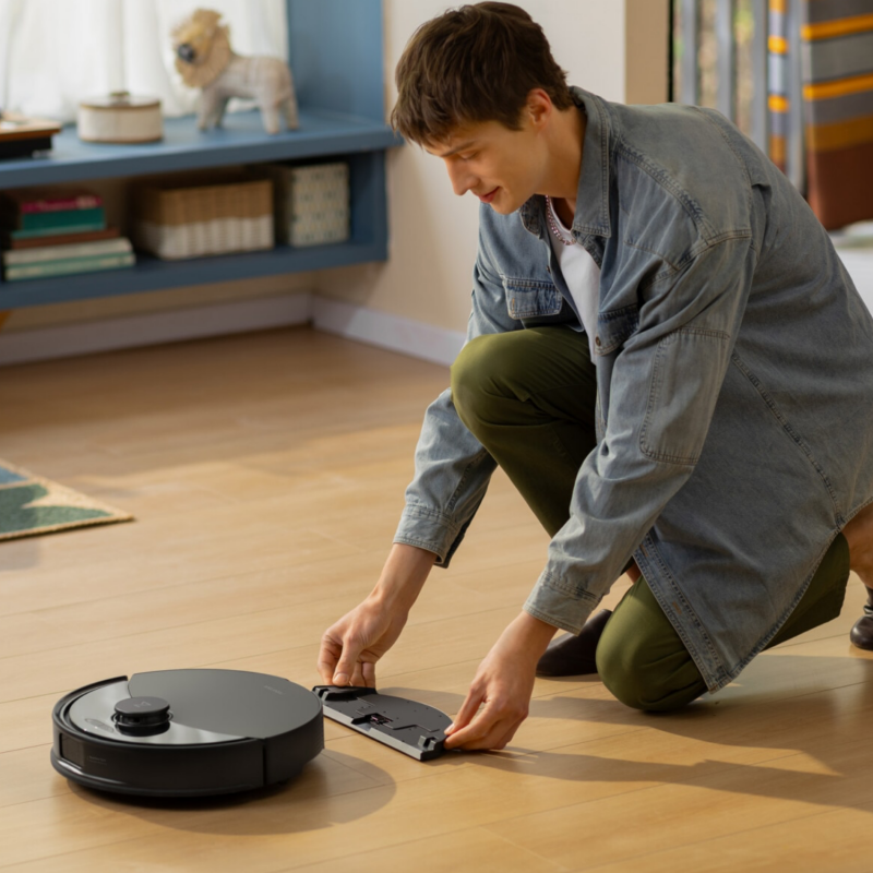 Aspirator robot Roborock Q10 PF+, 10000 Pa, 150 min, 0,35 L, Wi-Fi, uscat/umed, ridicare automată a mopului, LiDAR 360°, cartografiere 3D, control vocal, negru