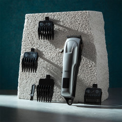 Masina de tuns fara fir Rosberg R51810Q, 5W, 1200mAh, 4 piepteni, USB, Autonomie pana la 90 minute, Argintiu
