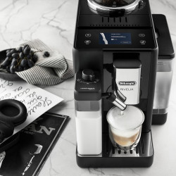 Mașină de espresso DeLonghi Rivelia Onyx Black EXAM440.55.B, 1450 W, 19 bari, 1,4 L, 16 băuturi, Aroma, LatteCrema Hot, Twin Shot, Bean Adapt, ecran tactil TFT, negru mat