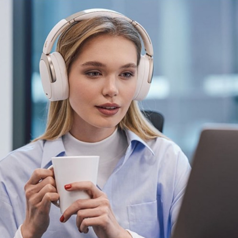 Casti fara fir Edifier WH950NB Ivory, 40 mm, 55 ore, Difuzoare dinamice acoperite cu titan, 3 moduri, Timer, Bluetooth V5.3, ANC, ENC, Hi-Res, Bej