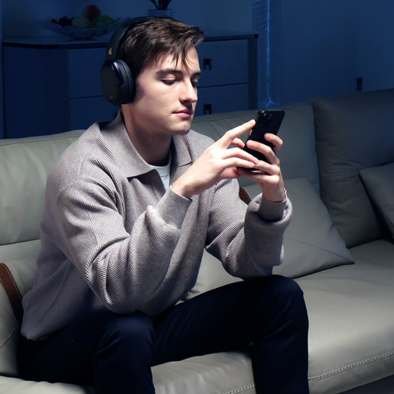 Casti fara fir Edifier WH950NB negre, 40 mm, 55 ore, Difuzoare dinamice acoperite cu titan, 3 moduri, Timer, Bluetooth V5.4, ANC, ENC, Hi-Res, Negru